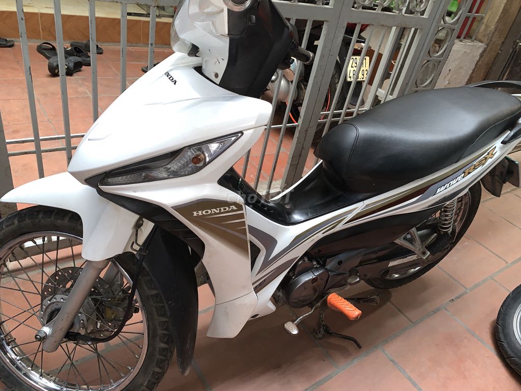 Honda Wave RSX 110 Fi белый