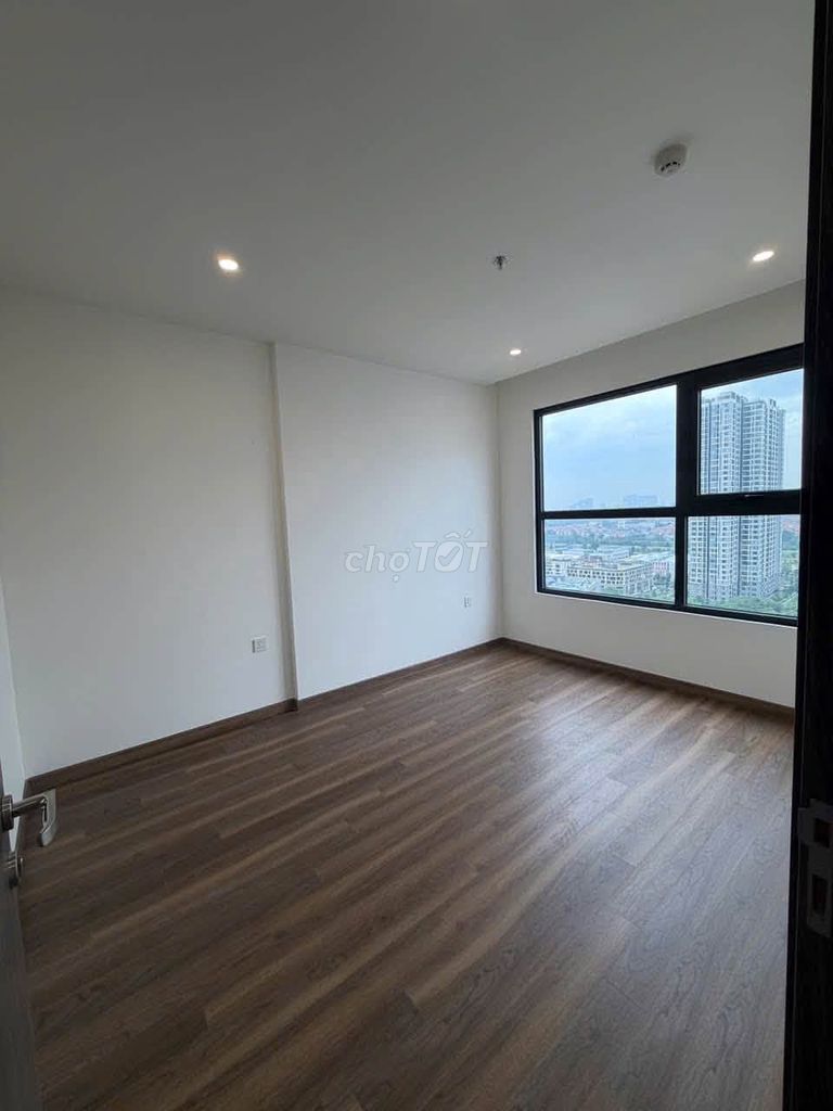 Cho thuê căn hộ 2PN khu Beverly