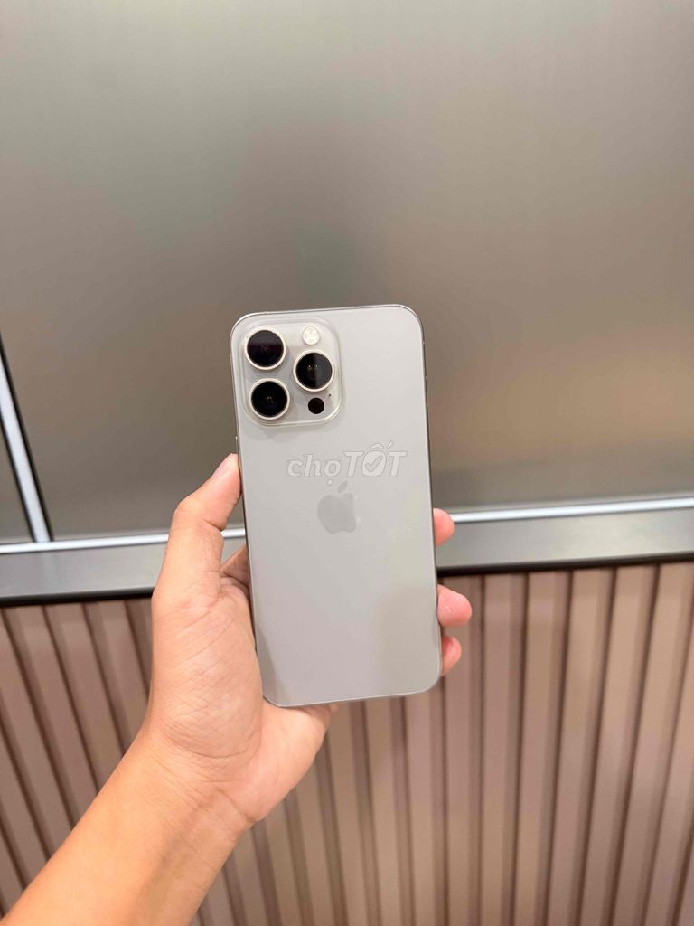 iPhone 15 Pro Max 512G Quốc tế Full. Mua bán Điện thoại tại Quận Thanh Khê Đà Nẵng được đăng bởi Thuỳ Trang hình 1