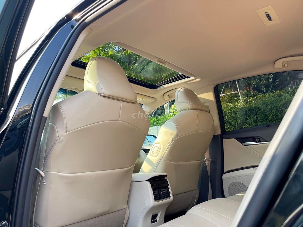 Toyota Camry 2.5q 2021 đen xe gd. Mua bán Ô tô tại Quận 12 Tp Hồ Chí Minh được đăng bởi Quang hình 4
