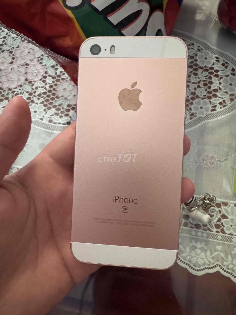 Apple iPhone SE 2016 Vàng hồng. Mua bán Điện thoại tại Quận Gò Vấp Tp Hồ Chí Minh được đăng bởi Tố phương Đỗ ngọc hình 1