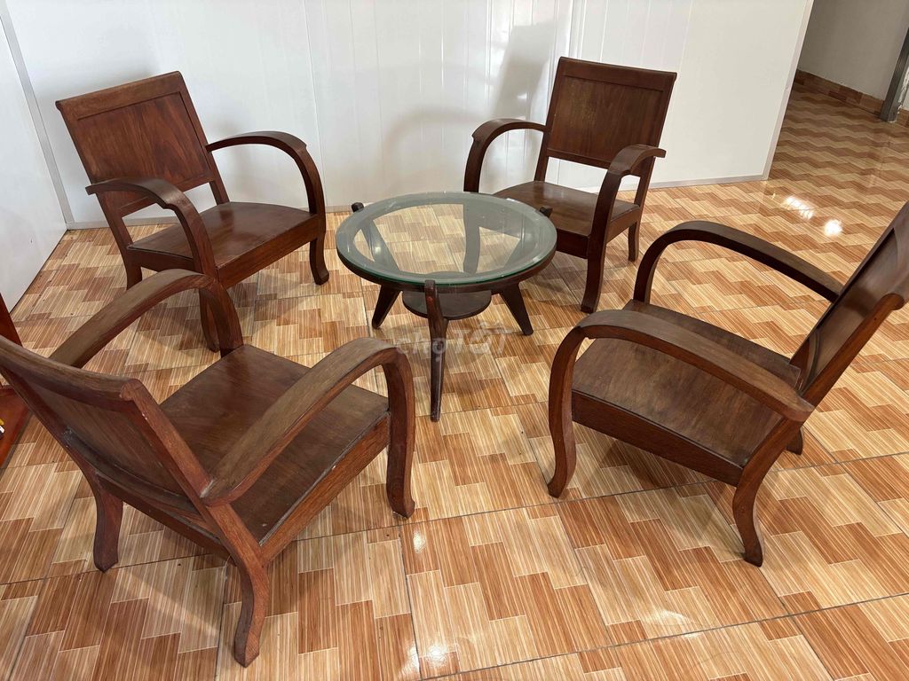 Bộ bàn ghế gỗ xưa rất đẹp. Mua bán Bàn ghế tại Thành phố Mỹ Tho Tiền Giang được đăng bởi Võ Phước Tài hình 1
