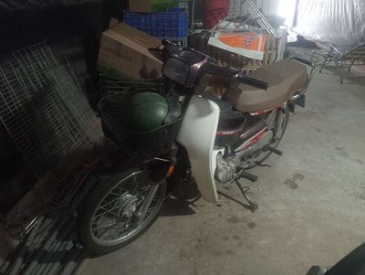 Honda Dream màu Nâu trắng. Mua bán Xe máy tại Thành phố Thủ Dầu Một Bình Dương được đăng bởi Trinh văn bình