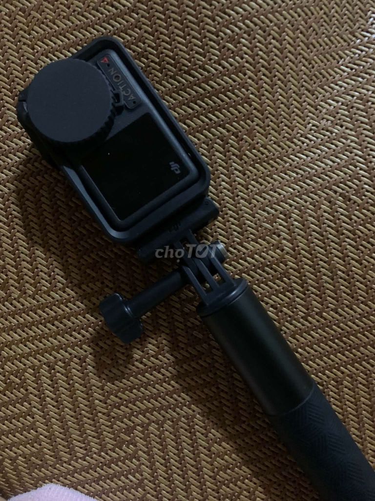 DJI Action 4 Đen Combo đầy đủ. Mua bán Máy ảnh, Máy quay tại Thành phố Hưng Yên Hưng Yên được đăng bởi Phạm Thùy Linh hình 1