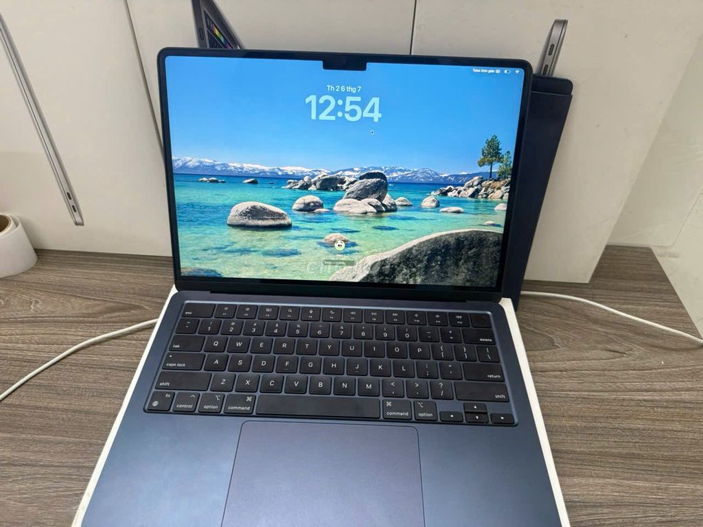 Apple MacBook Air M2 2022 13.6 inch 8. Mua bán Laptop tại Quận Thanh Xuân Hà Nội được đăng bởi Nguyễn Duy Hùng hình 1