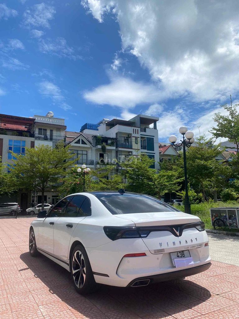 VinFast Lux A2.0 2021 2.0 AT - 71000 km. Mua bán Ô tô tại Quận Sơn Trà Đà Nẵng được đăng bởi Phạm Khánh Duy hình 2