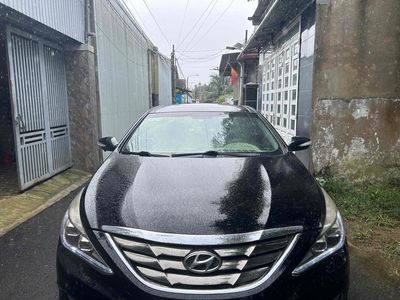 Hyundai Sonata 2010 Đen 215.672 km. Mua bán Ô tô tại Thành phố Bảo Lộc Lâm Đồng được đăng bởi sơn