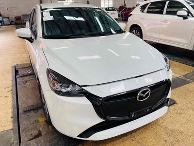 New Mazda 2 1.5 AT nhập khẩu