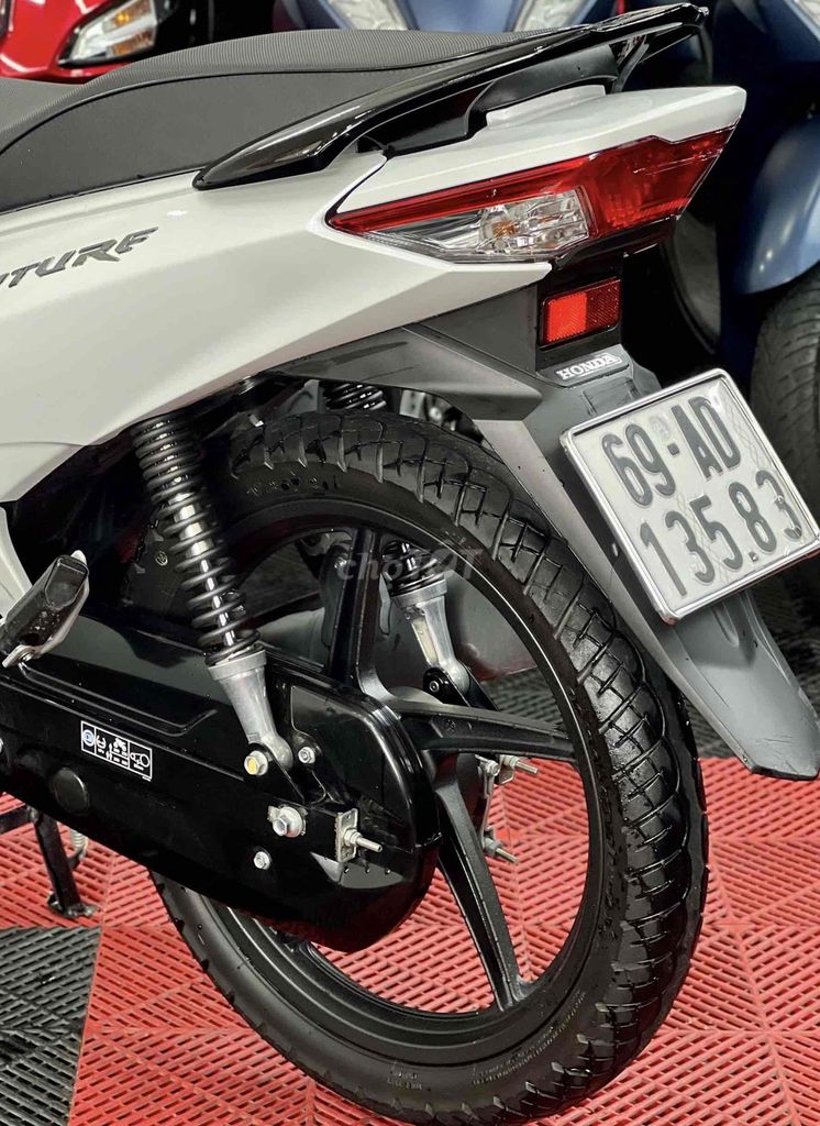 💥Fu đời 2024 BS Tỉnh đi 6000KM Chính Chủ xe lướt💥. Mua bán Xe máy tại Thành phố Thủ Đức Tp Hồ Chí Minh được đăng bởi XE MÁY THỦ ĐỨC  hình 4