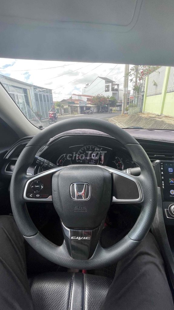 Honda Civic 2019 1.8 E - 130000 km. Mua bán Ô tô tại Thành phố Buôn Ma Thuột Đắk Lắk được đăng bởi walter hình 4