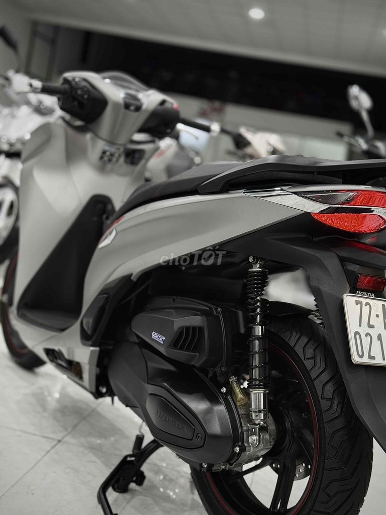 Sh350i 2023 Lướt chính chủ ký ( Hỗ trợ Trả GóP ) 🔥. Mua bán Xe máy tại Thị xã Phú Mỹ Bà Rịa - Vũng Tàu được đăng bởi Cửa Hàng Xe Máy Phú Mỹ hình 6