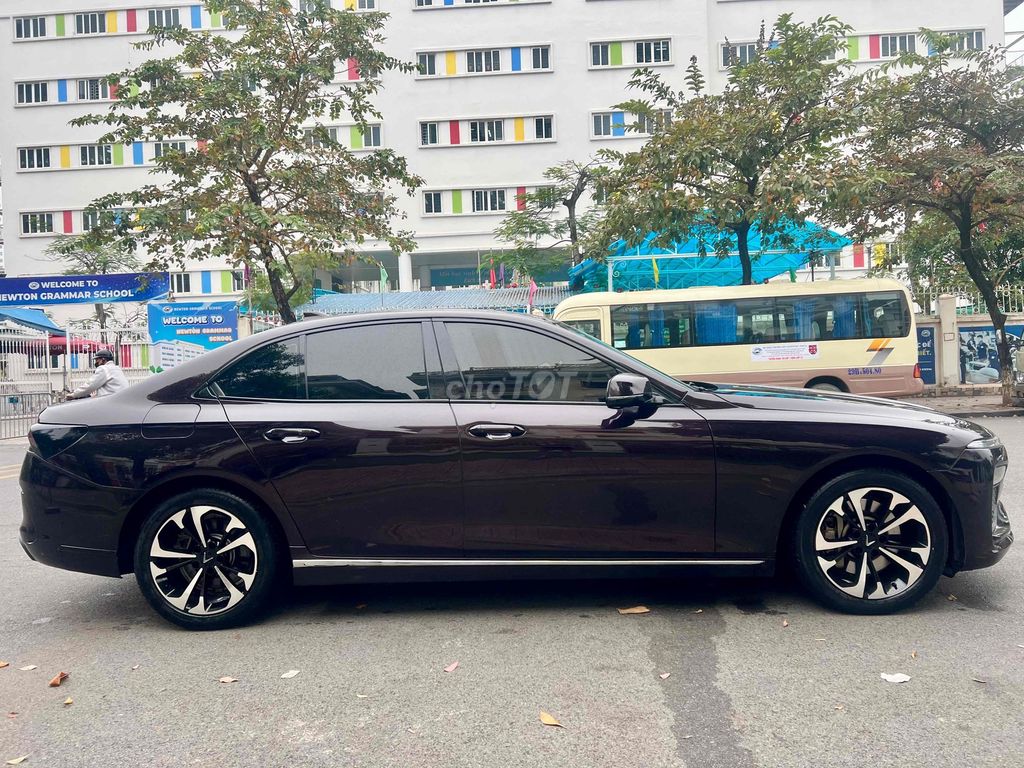 VinFast Lux A Base 2021 6800 km Nâu. Mua bán Ô tô tại Quận Bắc Từ Liêm Hà Nội được đăng bởi Nguyễn Hoàng hình 8