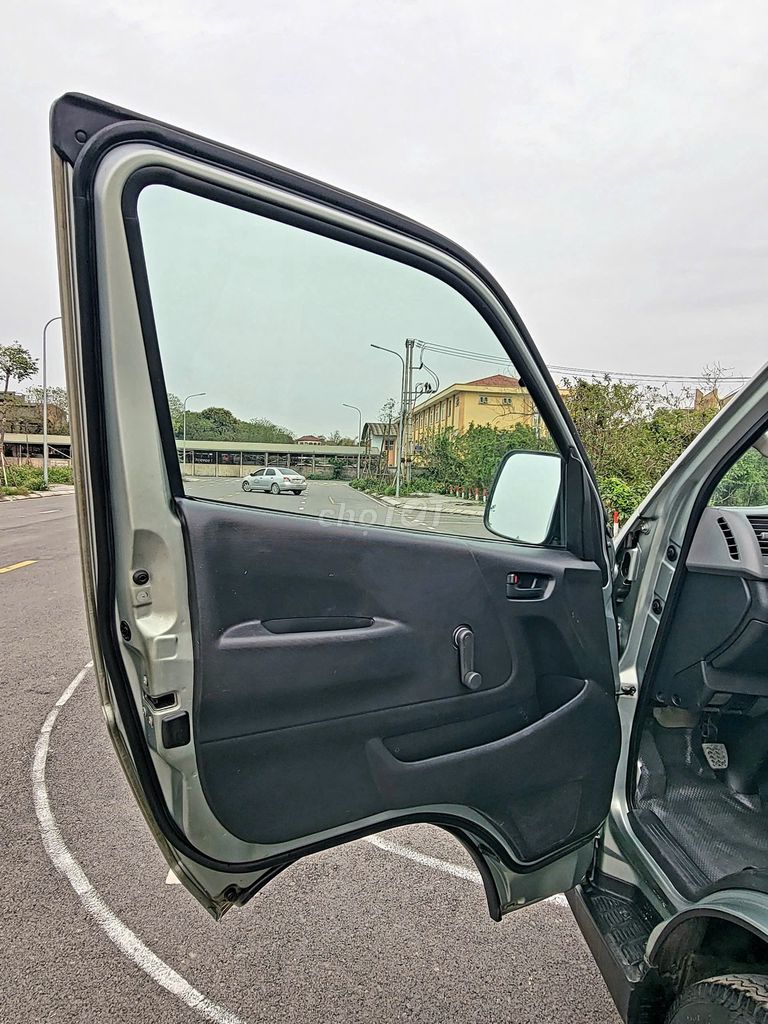 Bán Toyota Hiace 16 chỗ đời 2011,máy Xăng phom mới. Mua bán Ô tô tại Huyện Đông Anh Hà Nội được đăng bởi siêu thị ô tô Nhật Bắc hình 7