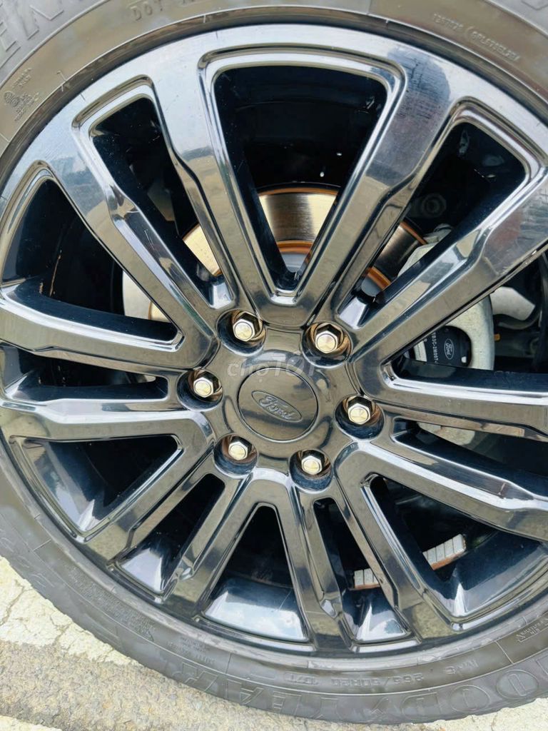 Ford Everest Trắng 12/2021 Sport 2.0 - 37.850 Km. Mua bán Ô tô tại Quận 1 Tp Hồ Chí Minh được đăng bởi tai nguyen hình 12