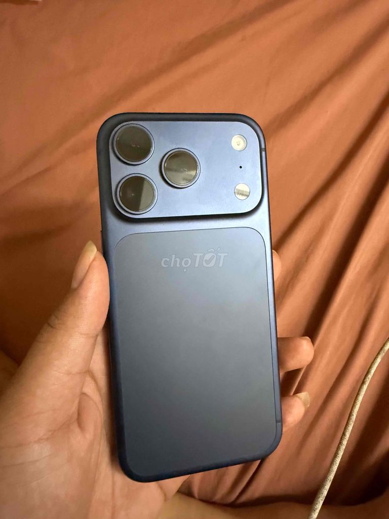 iPhone 17 Pro 256GB chính hãng sạc 0L kích hôm qua. Mua bán Điện thoại tại Quận Hà Đông Hà Nội được đăng bởi Thu hình 1