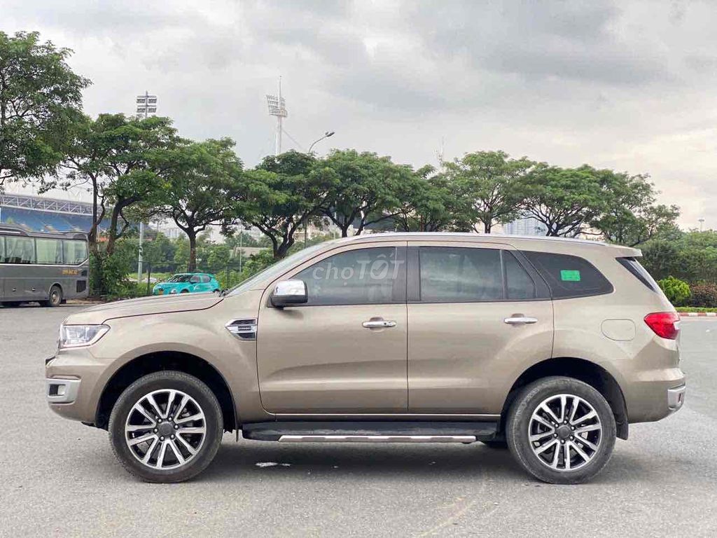 Ford Everest 2020 Titanium 2.0L AT 4x2 - 97000 km. Mua bán Ô tô tại Quận Nam Từ Liêm Hà Nội được đăng bởi Lưu quang kiên hình 9