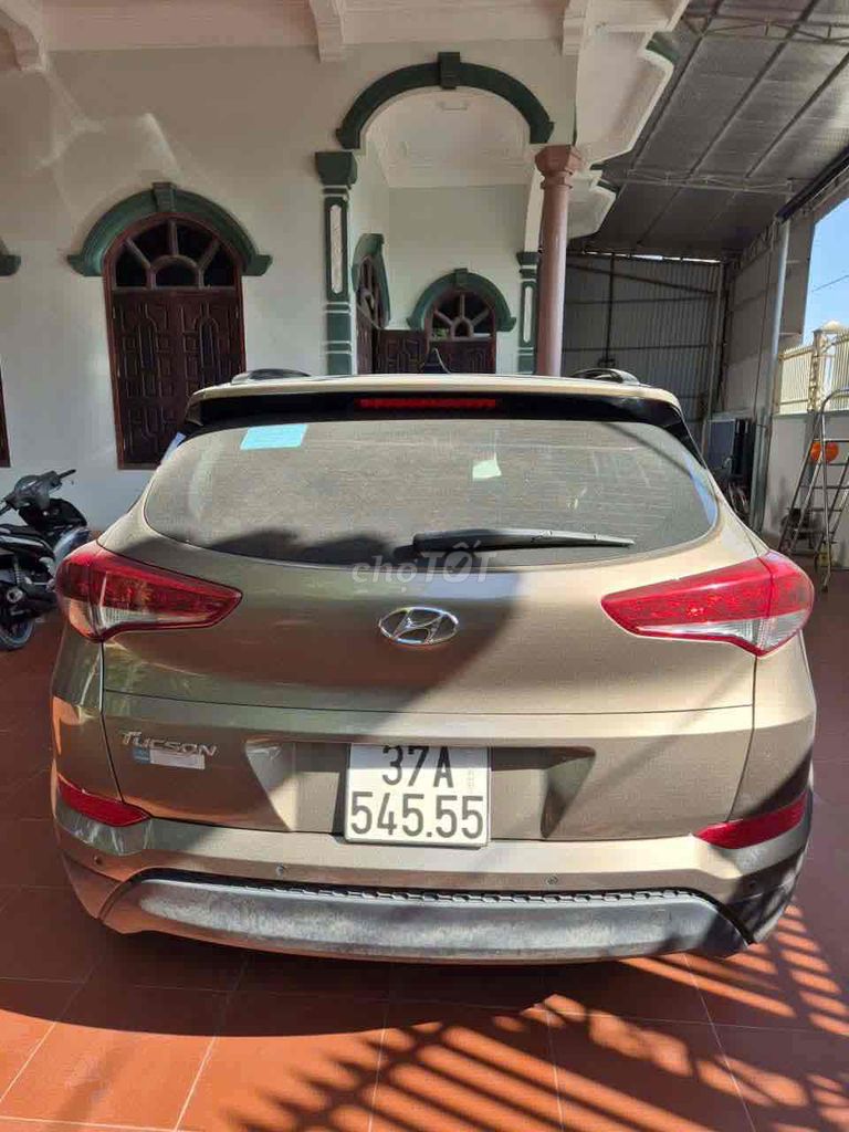 Hyundai Tucson 2018 2.0 AT Base - 80000 km. Mua bán Ô tô tại Huyện Diễn Châu Nghệ An được đăng bởi Đinh Đức Thuận hình 2