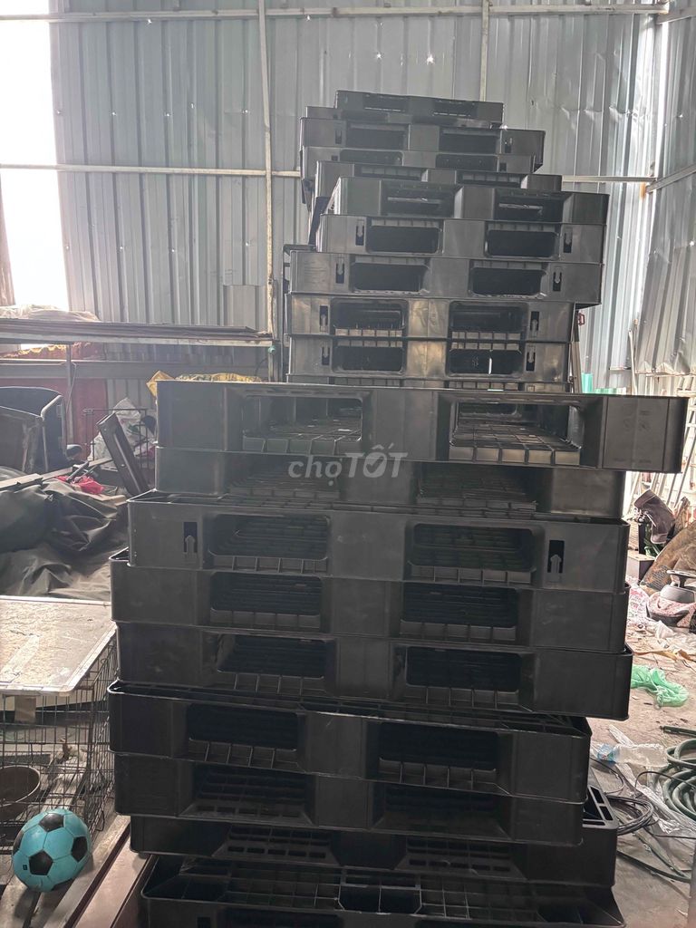 Pallet nhựa đen chịu lực tốt. Mua bán Nội thất, đồ gia dụng khác tại Quận Hai Bà Trưng Hà Nội được đăng bởi Duy dien hình 1