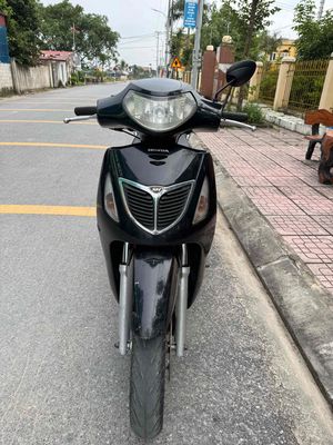 Cần bán xe như hình nhập Ý,zin đét 150 cc. Mua bán Xe máy tại Huyện Hưng Hà Thái Bình được đăng bởi Nguyễn Bình