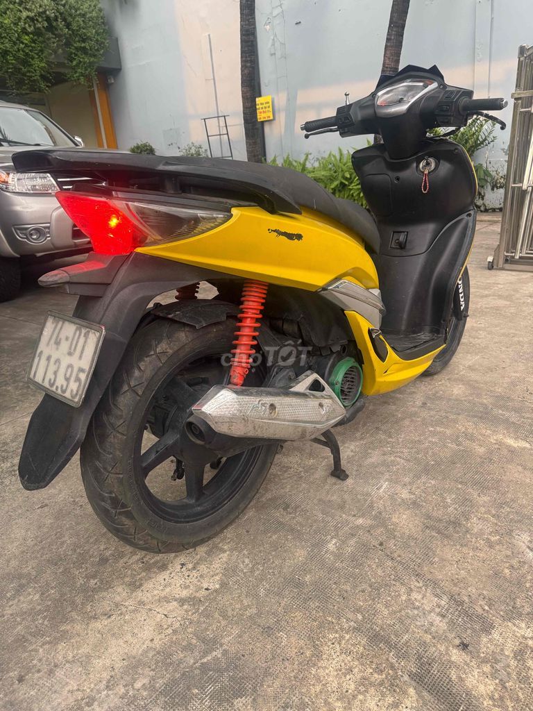 attila Elizabet sym shark 125 Fi trao đổi cà thẻ. Mua bán Xe máy tại Quận Tân Bình Tp Hồ Chí Minh được đăng bởi Tuấn Phụng hình 7