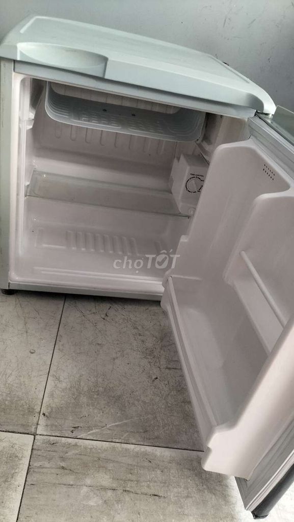 Tủ lạnh Sanyo aqua 53L còn zin