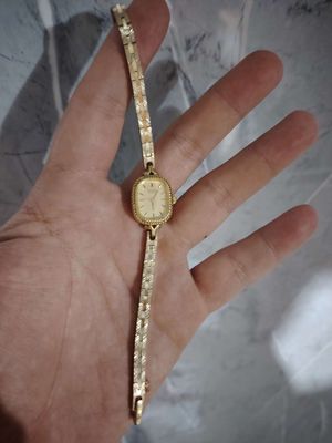 Đồng hồ nữ lắc tay lắc kê vàng