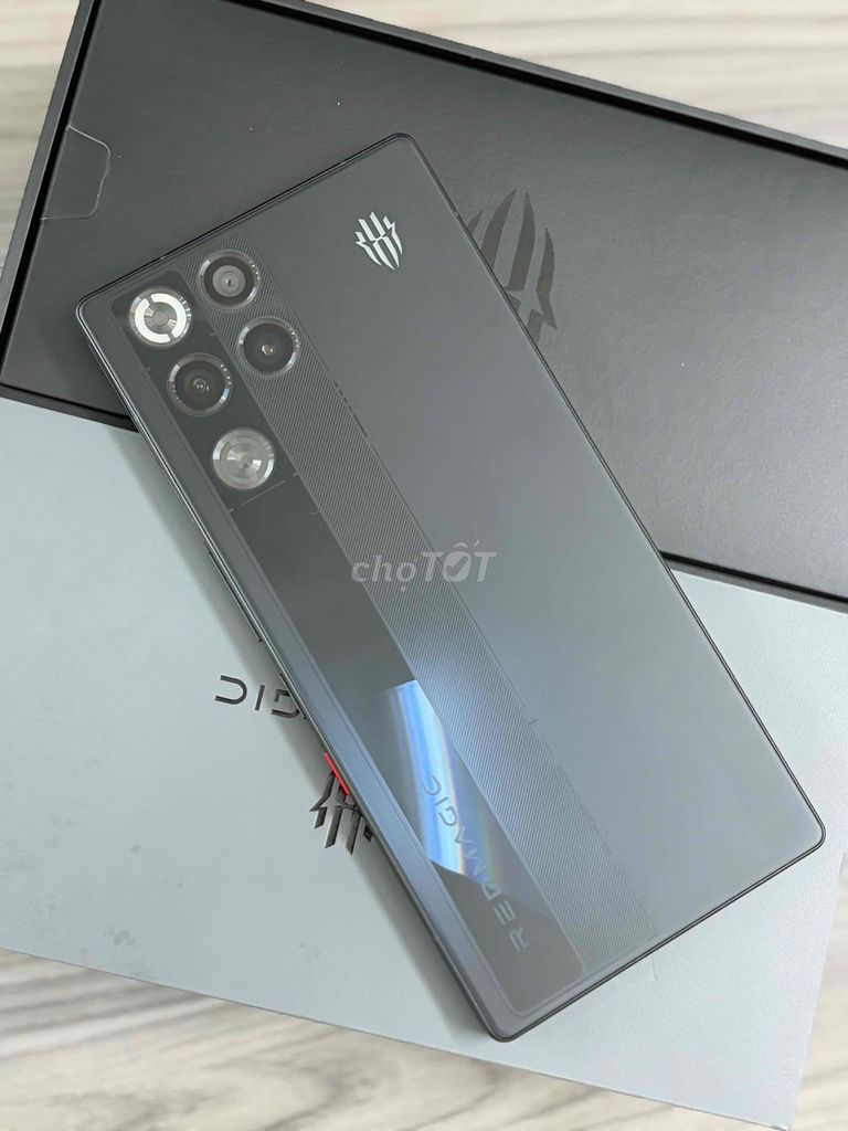 Gamingphone Redmagic 11 Pro fullbox xuất FPT. Mua bán Điện thoại tại Thành phố Nam Định Nam Định được đăng bởi Cửa Hàng Di Động Giá Tốt hình 1