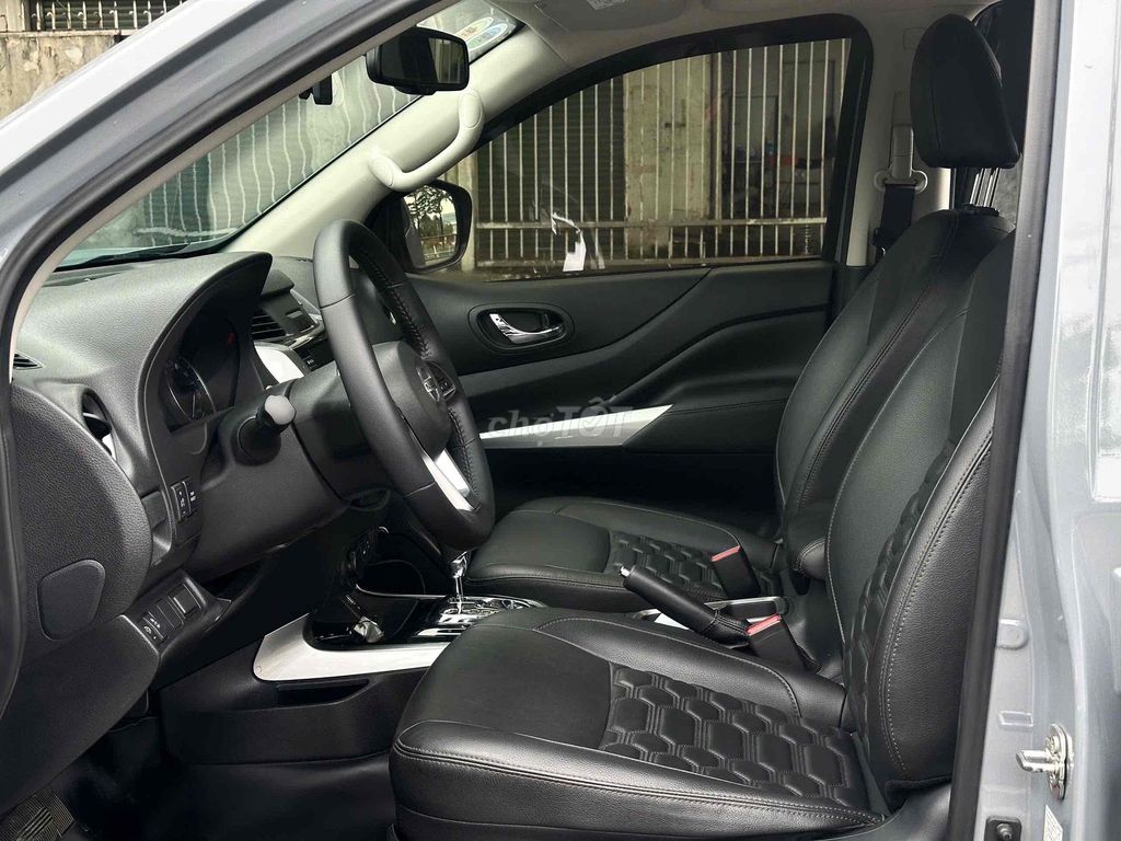 Nissan Navara 2023 VL 2.3 AT 4WD - 24000 km. Mua bán Ô tô tại Quận Tân Phú Tp Hồ Chí Minh được đăng bởi Thuý Thanh hình 7