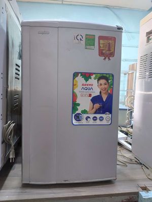 Tủ lạnh mini Sanyo 90L zin đẹp êm bền nhẹ điện