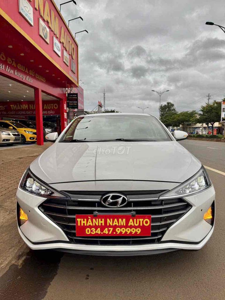 Hyundai Elantra 2019 2.0AT