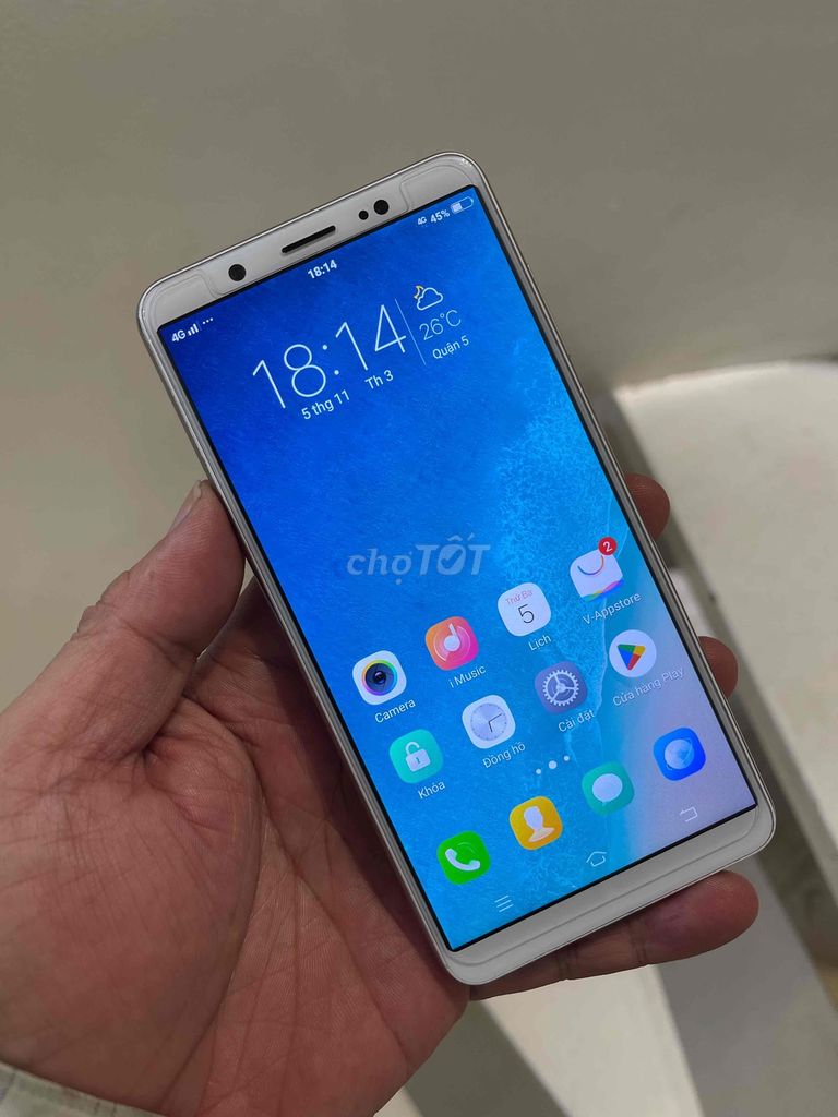 Vivo V7 4/32G màn zin vỏ đẹp camera nét máy phụ Ok