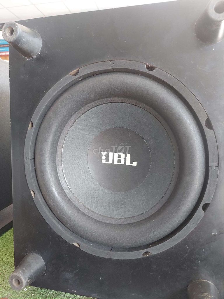 Loa sub 30 JBL xịn