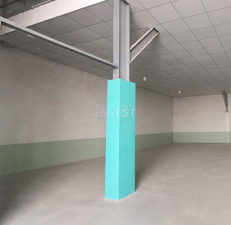 Cho thuê kho Phạm Hùng 300m2 có lửng – xe tải 8 tấn – giá 22 triệu