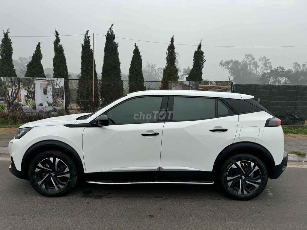 Peugeot 2008 SX 2022 Active 1.2 AT rất mới. Mua bán Ô tô tại Quận Nam Từ Liêm Hà Nội được đăng bởi Auto Anh Tuấn hình 3