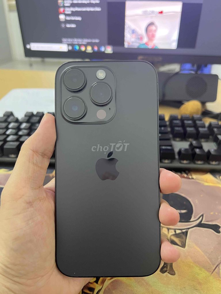 Apple iPhone 14 Pro 128GB Đen VN/A. Mua bán Điện thoại tại Quận Long Biên Hà Nội được đăng bởi Đào văn khẩn hình 1