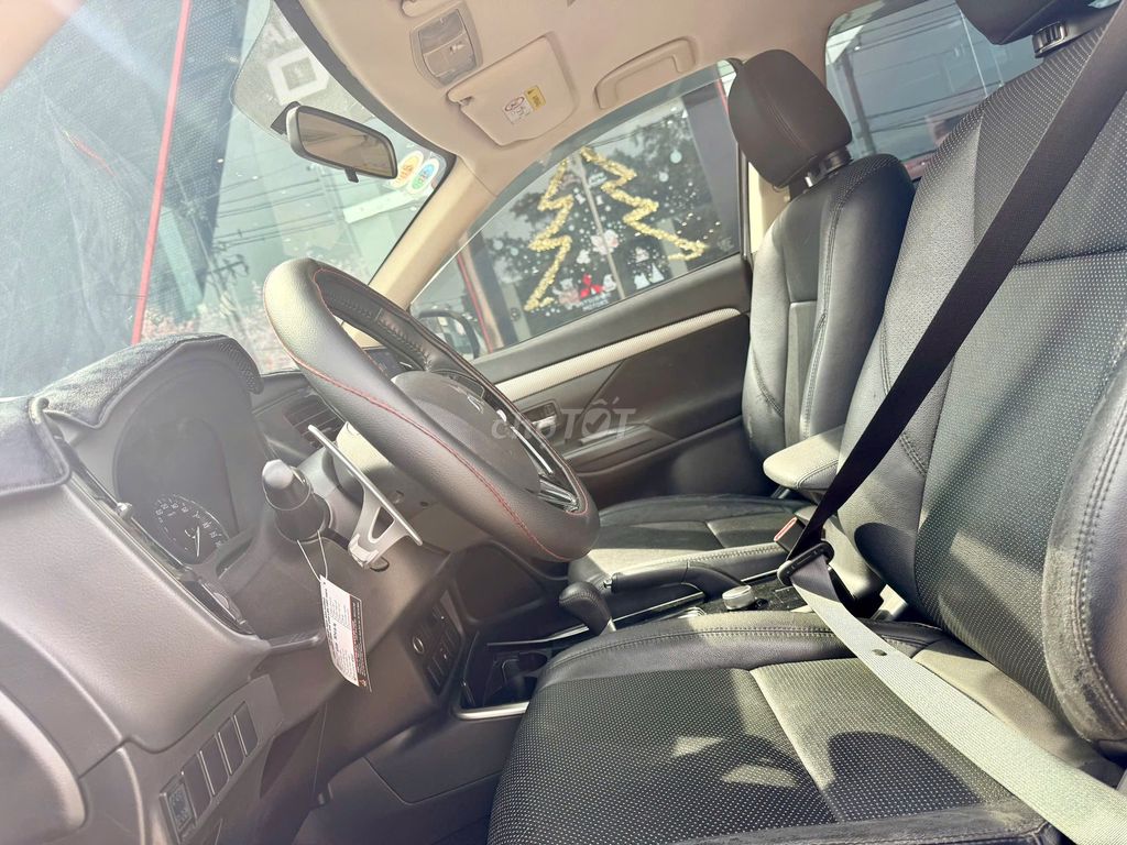 Mitsubishi Outlander CVT 2019 Xám 36.900 km. Mua bán Ô tô tại Thành phố Thủ Đức Tp Hồ Chí Minh được đăng bởi Mitsubishi Chính Hãng hình 10