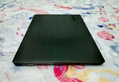 Lenovo V330 Đời cao Ryzen 5, Ram 8G SSD256 Full HD