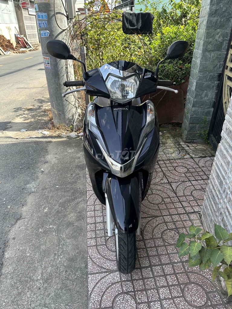 Honda lead 125 Fi khoá thông minh zin chính chủ 65. Mua bán Xe máy tại Quận Thốt Nốt Cần Thơ được đăng bởi Cầm Đồ Thành Chánh  hình 7