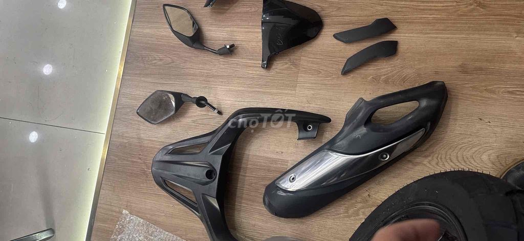 mặt nạ sh 350  và bách bô rin và 2 gương rin. Mua bán Phụ tùng xe tại Quận Hải Châu Đà Nẵng được đăng bởi Hoàng Dũng hình 2