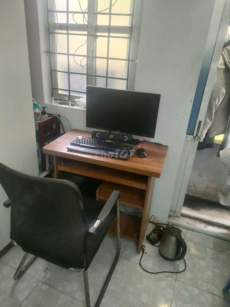 Bàn làm việc gỗ kim loại Nâu Đen. Mua bán Bàn ghế tại Quận Hoàng Mai Hà Nội được đăng bởi Nguyễn Xuân Nghĩa hình 1