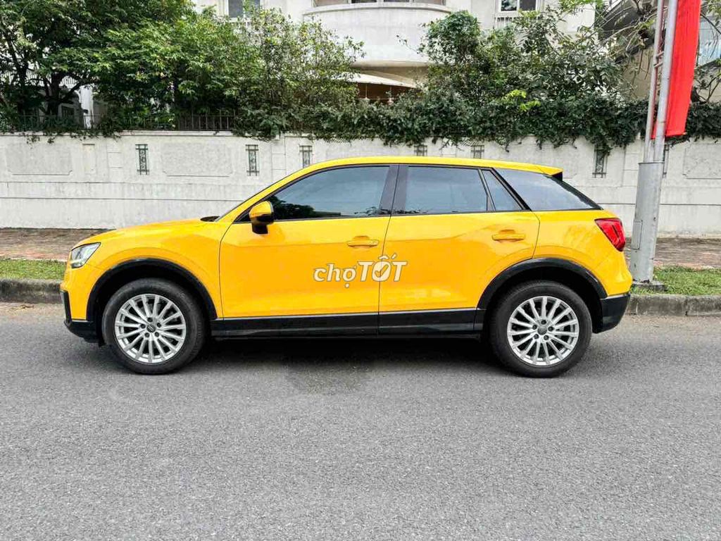 Audi Q2 máy 1.4AT màu vàng/đen model 2019. Mua bán Ô tô tại Quận 7 Tp Hồ Chí Minh được đăng bởi han huynh hình 4