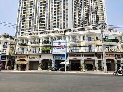 Аренда · 5 комн. · 85 м² · Quận 8, ул. Tạ Quang Bửu
