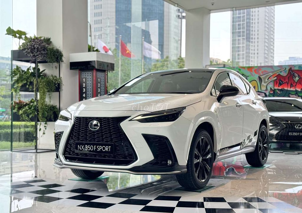 NX350 F-Sport. Mới 100% Thời điểm Vàng để sở hữu!