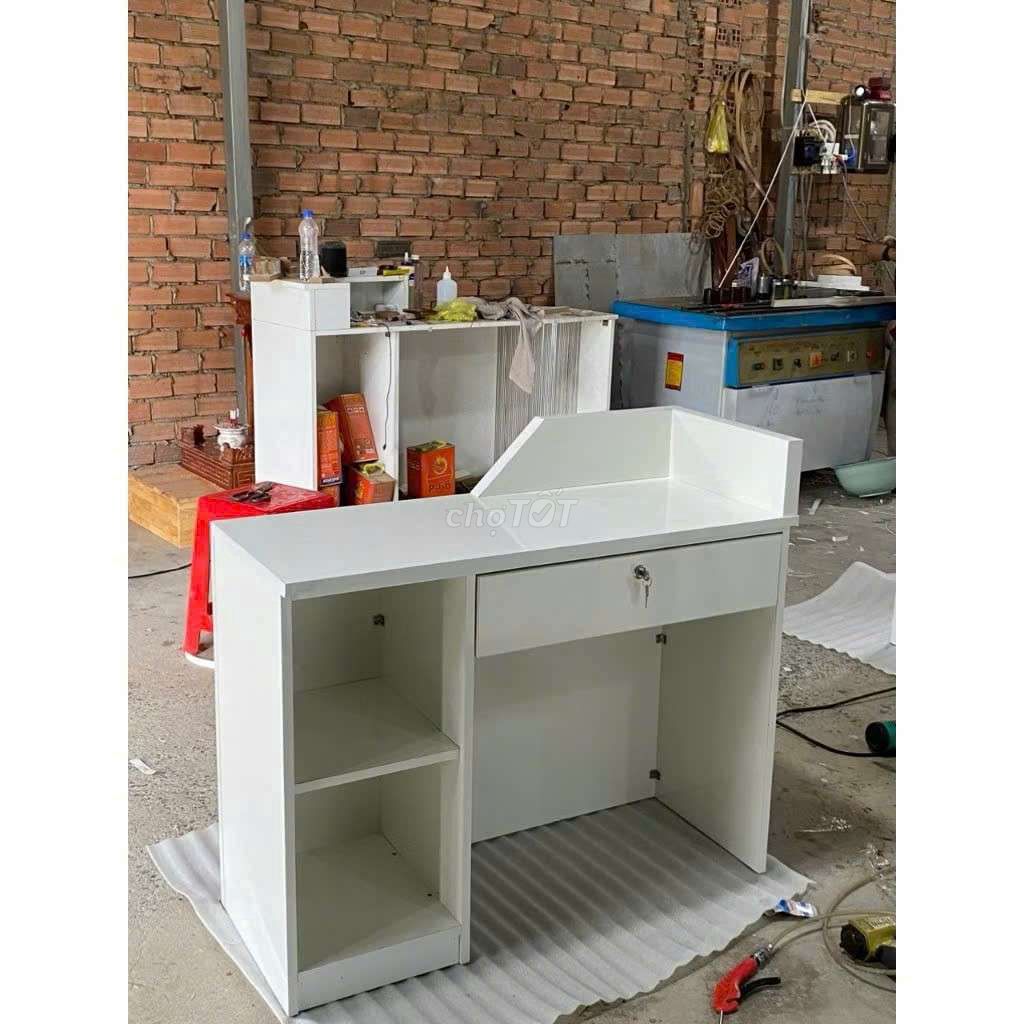 Quầy lễ tân xã giá rẻ. Mua bán Đồ chuyên dụng, Giống nuôi trồng tại Quận Cẩm Lệ Đà Nẵng được đăng bởi Ngọcn shop hình 2