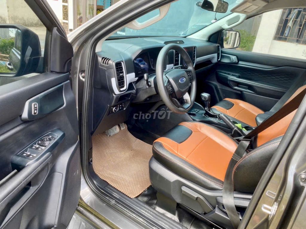 Ford Ranger 2024 XLS 2.0 4X2 AT - 40000 km. Mua bán Ô tô tại Huyện Quảng Xương Thanh Hóa được đăng bởi Bùi Tuấn hình 2