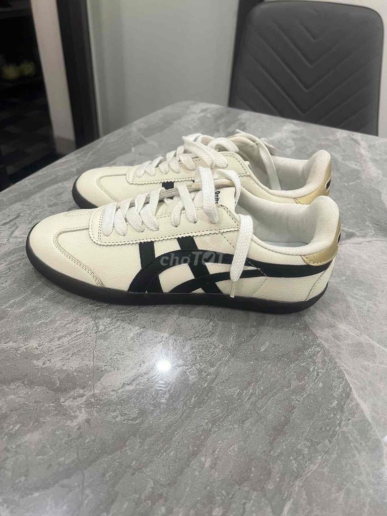 Giày thể thao Onitsuka Tiger Trắng kem. Mua bán Giày dép tại Quận Đồ Sơn Hải Phòng được đăng bởi 黃嘉義 hình 1