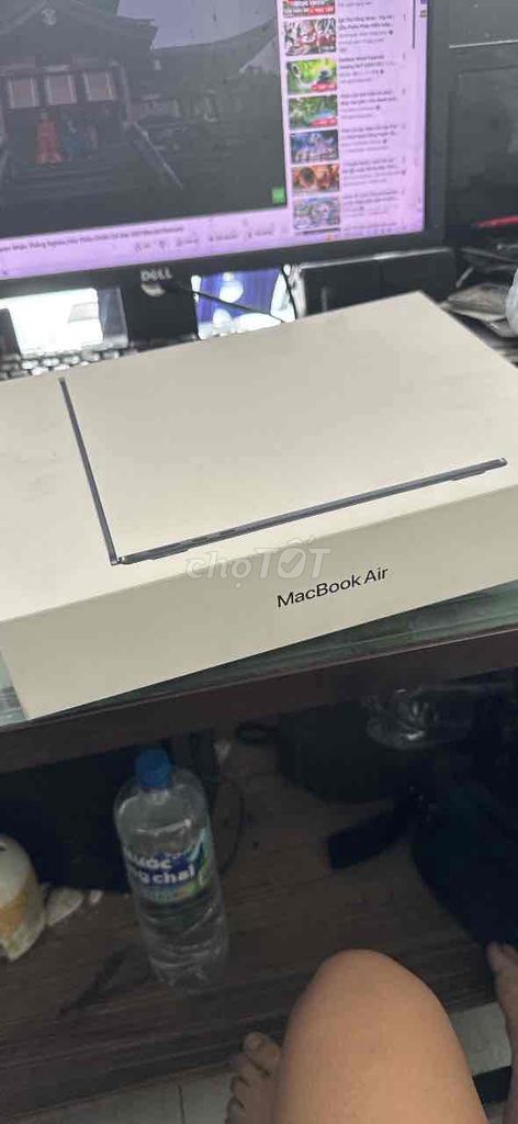 Apple MacBook Air M5 13 inch Mới. Mua bán Laptop tại Thành phố Dĩ An Bình Dương được đăng bởi lê minh hình 1