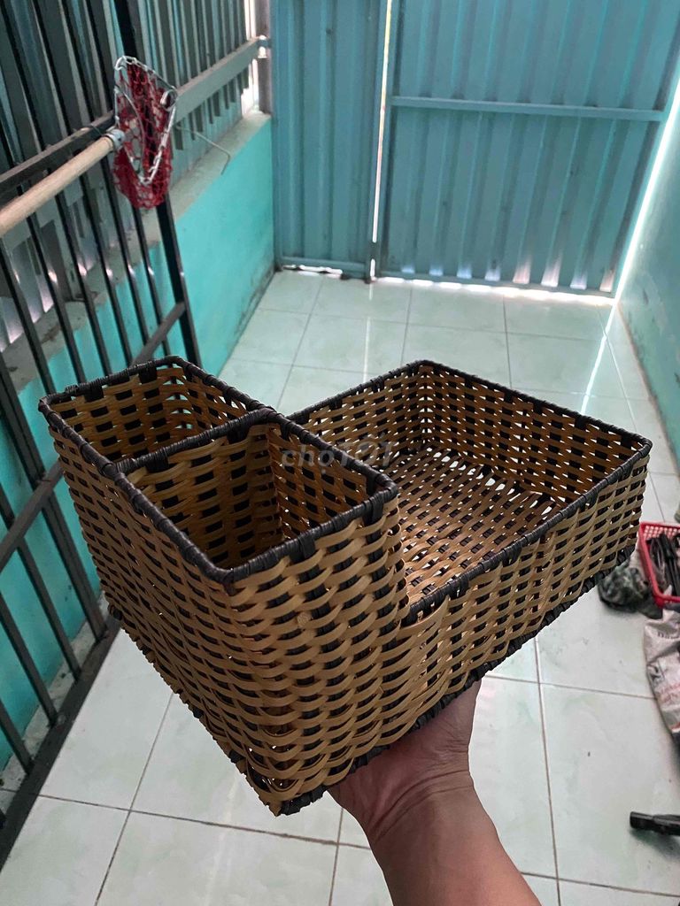 Hộp đựng đồ nhựa giả mây Nâu. Mua bán Nội thất, đồ gia dụng khác tại Thành phố Long Xuyên An Giang được đăng bởi Nhật Sang  hình 1