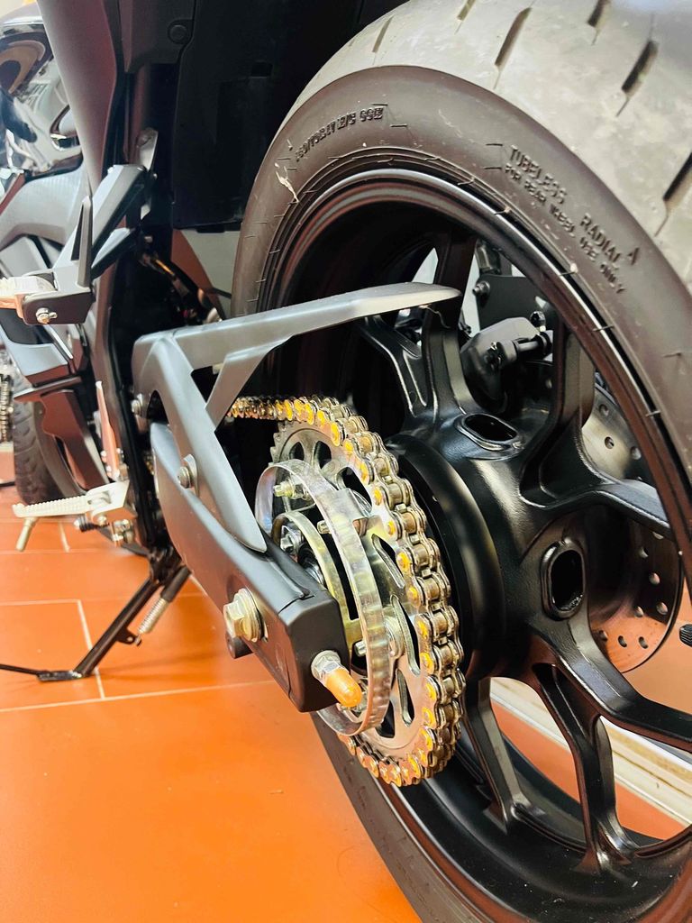 R3 xe nhà còn mới kenggg zin tất cả từ con ốc. Mua bán Xe máy tại Quận Nam Từ Liêm Hà Nội được đăng bởi Emmanuel Timel hình 8