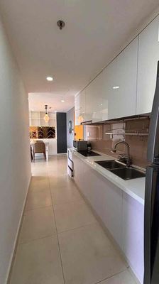 Cần cho thuê gấp căn hộ Central Garden. DT: 87m2, 2pn, 2wc. Giá 16tr/t